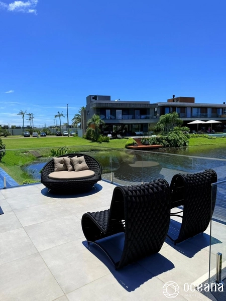 SOBRADO EM CONDOMÍNIO FECHADO COM PISCINA DE BORDA INFINITA!: 18ª foto da galeria de imagens do imóvel