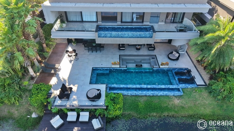 MANSÃO COM VISTA FANTÁSTICA PARA O LAGO: 4ª foto da galeria de imagens do imóvel