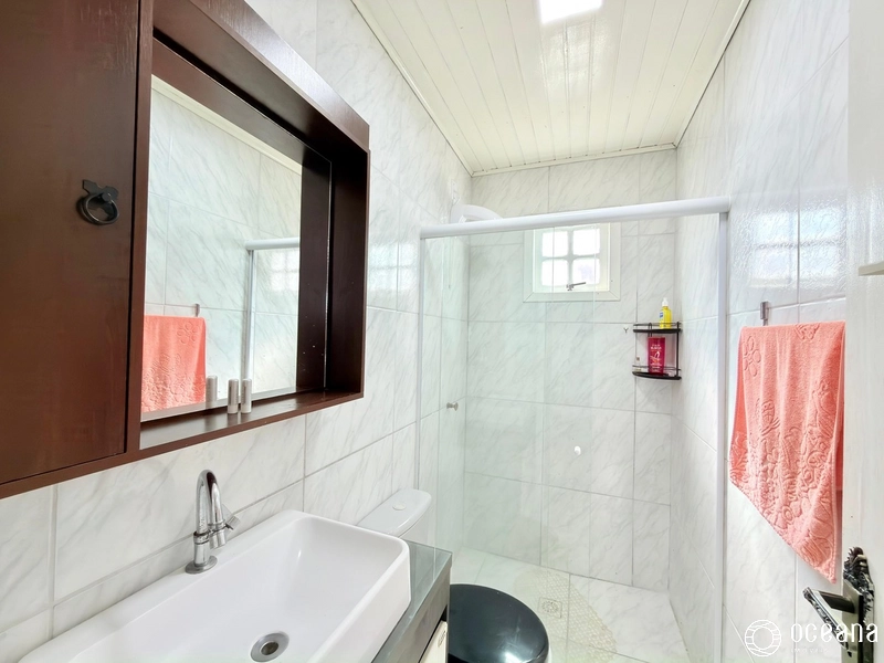 CASA À VENDA, LADO MAR NO BAIRRO ARAÇÁ!: 12ª foto da galeria de imagens do imóvel