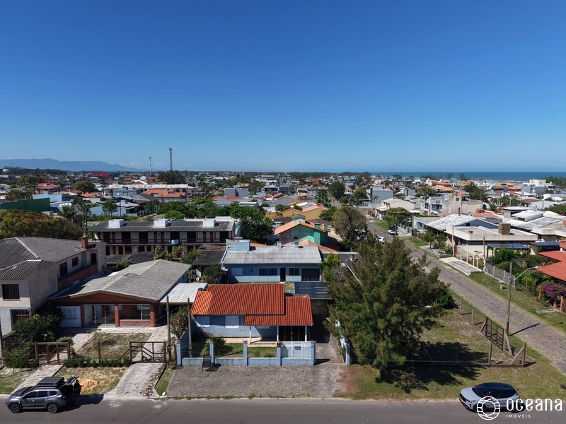 CASA À VENDA, LADO MAR NO BAIRRO ARAÇÁ!: 23ª foto da galeria de imagens do imóvel