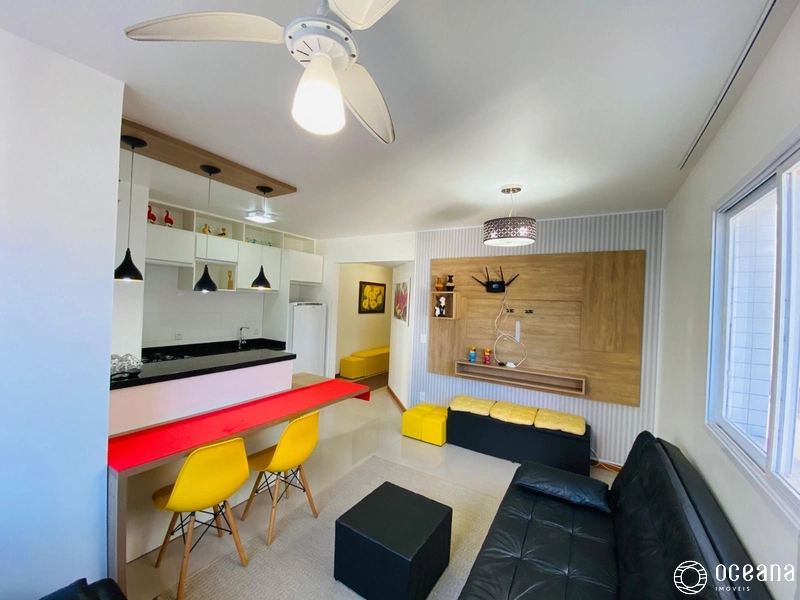 APARTAMENTO DE 02 DORMITÓRIOS NO CENTRO - NÃO ACEITA FINANCIAMENTO B.