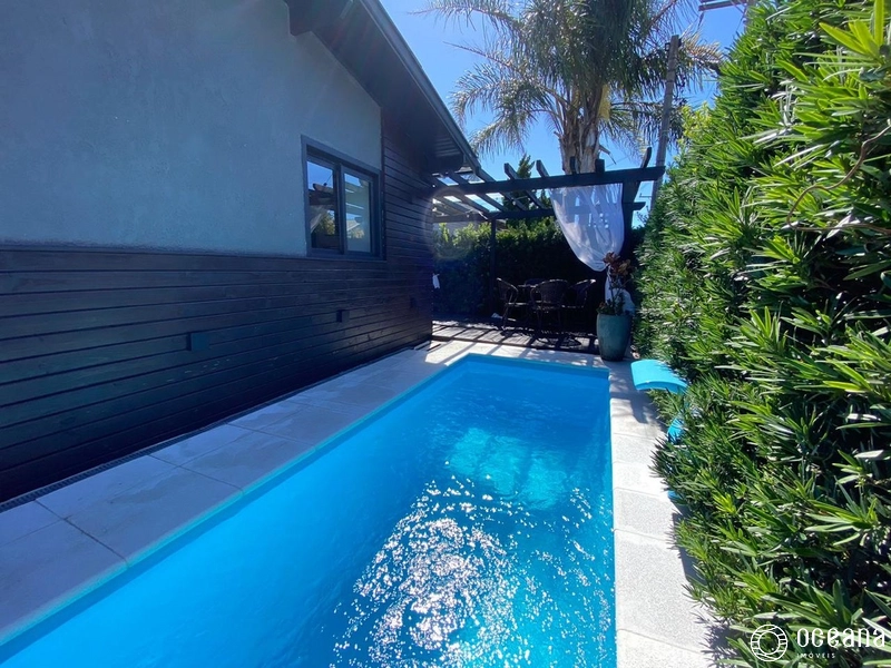 Casa 2 dormitórios, Zona Nova !: 3ª foto da galeria de imagens do imóvel