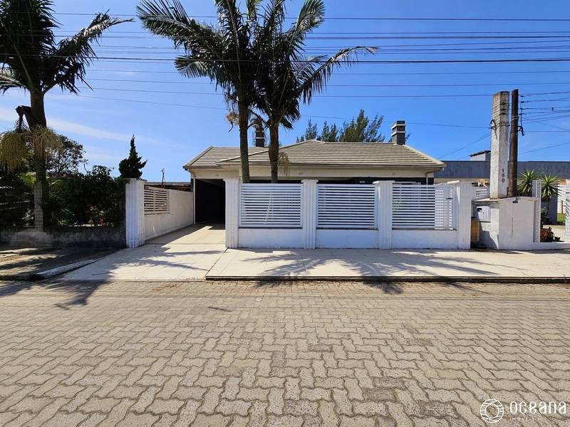 CASA À VENDA NO CENTRO DE XANGRI-LÁ: 2ª foto da galeria de imagens do imóvel