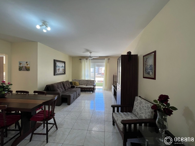 APARTAMENTO DE 02 DORMITÓRIOS + DEPENDÊNCIA - COM VAGA DE GARAGEM!