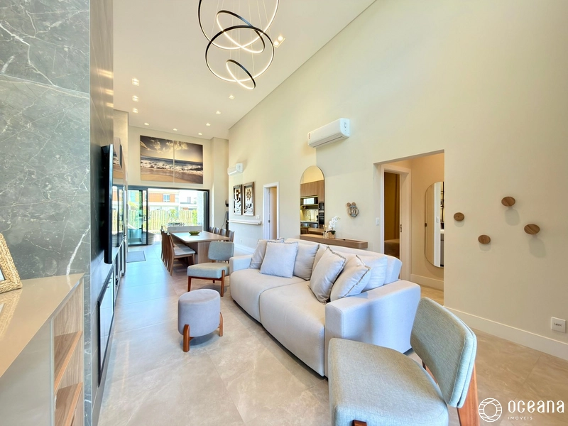 CASA COMPOSTA POR 04 SUÍTES MOBILIADA E DECORADA EM COND. FECHADO!: 3ª foto da galeria de imagens do imóvel