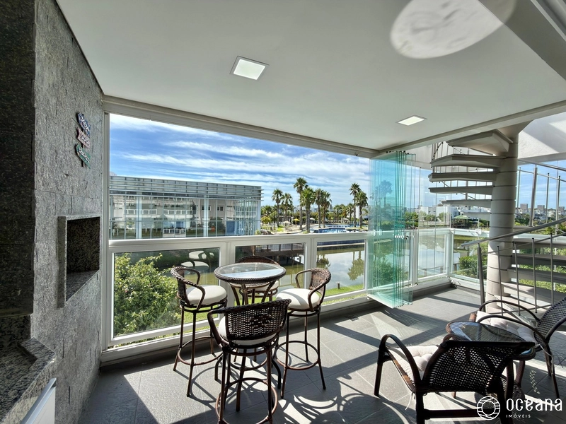 COBERTURA IMOBILIZADA EM CONDOMÍNIO FECHADO