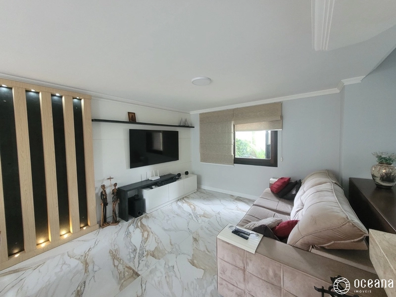 SOBRADO  MOBILIADO EM CONDOMÍNIO FECHADO!: 3ª foto da galeria de imagens do imóvel