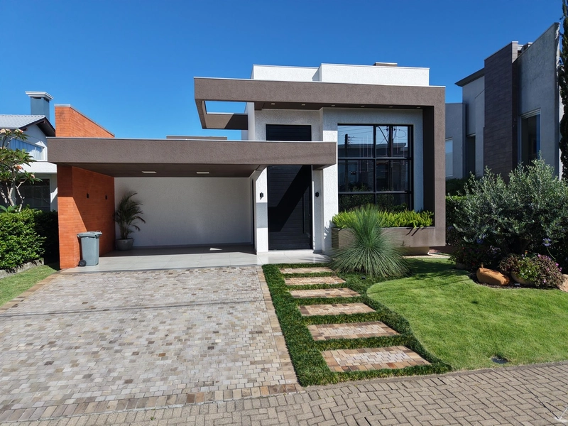 CASA COMPLETAMENTE MOBILIADA E DECORADA COM 04 SUÍTES INDIVIDUAIS!