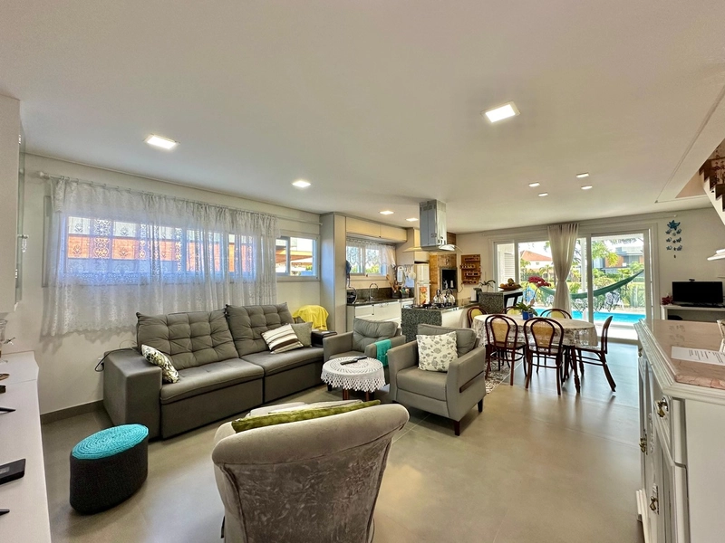 CASA EM CONDOMÍNIO FECHADO COMPOSTA POR 04 SUÍTES AMERICANAS!: 9ª foto da galeria de imagens do imóvel