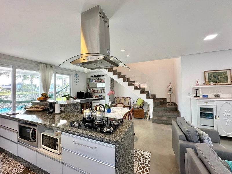 CASA EM CONDOMÍNIO FECHADO COMPOSTA POR 04 SUÍTES AMERICANAS!: 10ª foto da galeria de imagens do imóvel