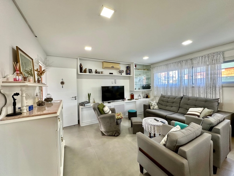 CASA EM CONDOMÍNIO FECHADO COMPOSTA POR 04 SUÍTES AMERICANAS!: 3ª foto da galeria de imagens do imóvel