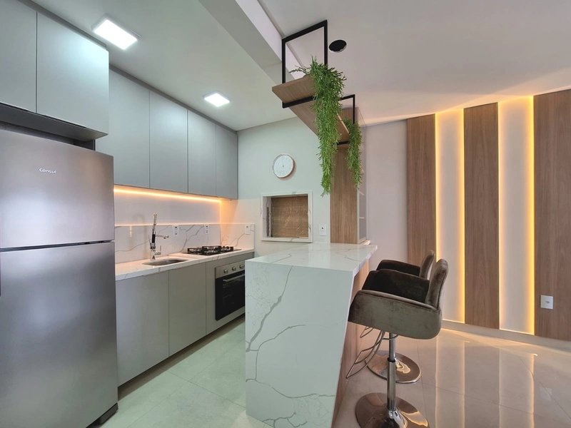 APARTAMENTO MOBILIADO E DECORADO COMPOSTO POR 02 DORMITÓRIOS: 3ª foto da galeria de imagens do imóvel
