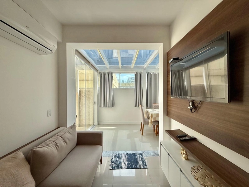 APARTAMENTO DE 02 DORMITÓRIOS A UMA QUADRA DO MAR!: 4ª foto da galeria de imagens do imóvel