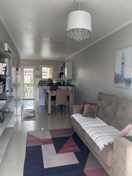 Casa 3 dormitórios, suíte em Condomínio fechado!