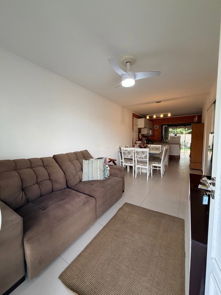 Casa 3 dormitorios,suite, Condomínio Fechado, Confira!