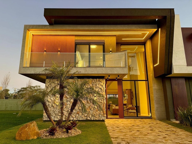 SOBRADO FRENTE NORTE CONDOMÍNIO SUNSET: 2ª foto da galeria de imagens do imóvel