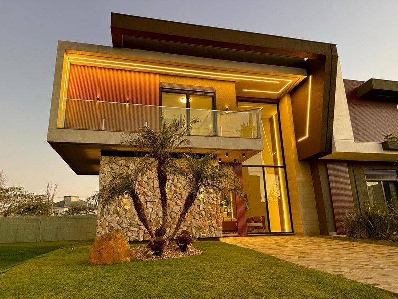 SOBRADO FRENTE NORTE CONDOMÍNIO SUNSET