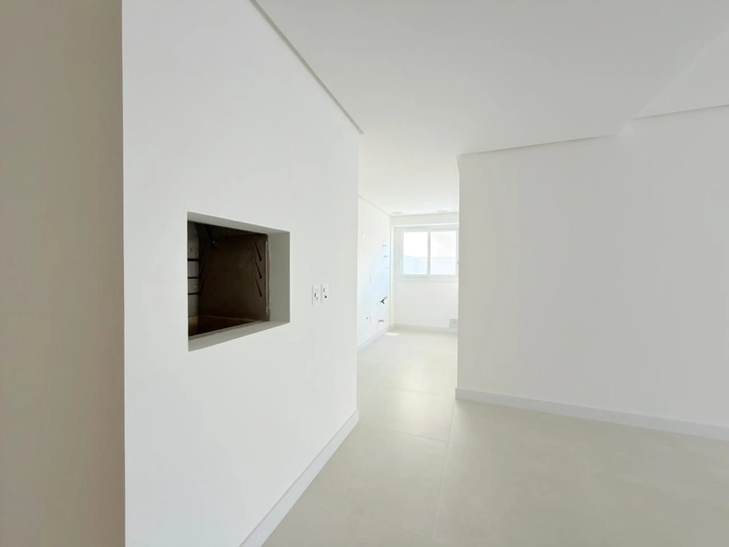 APARTAMENTO À VENDA Bairro Navegantes COM TERRAÇO EM L