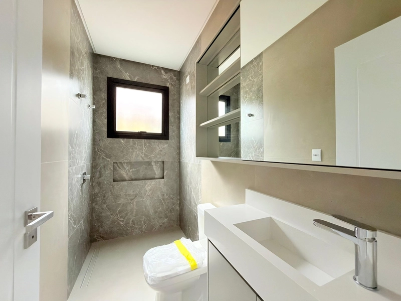 SOBRADO EM CONDOMÍNIO FECHADO BEIRA LAGO À VENDA: 33ª foto da galeria de imagens do imóvel