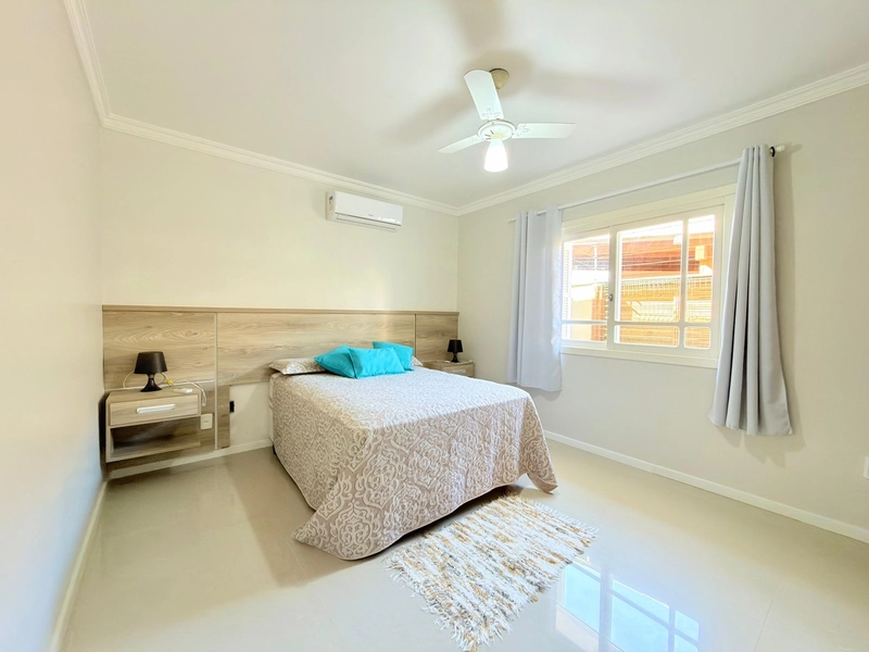 CASA COMPOSTA POR 03 SUÍTES INDEPENDENTES E PISCINA EM ATLÂNTIDA SUL!: 9ª foto da galeria de imagens do imóvel