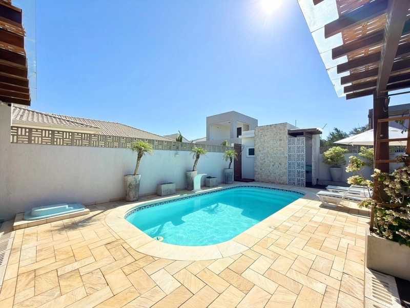 CASA COMPOSTA POR 03 SUÍTES INDEPENDENTES E PISCINA EM ATLÂNTIDA SUL!: 19ª foto da galeria de imagens do imóvel