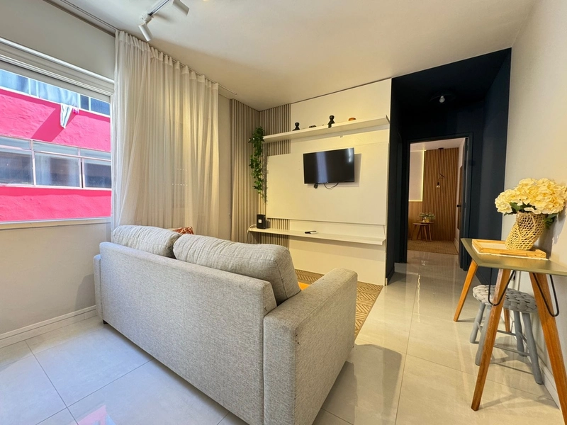 APARTAMENTO MOBILIADO E DECORADO DE 01 DORMITÓRIO SEM VAGA!: 1ª foto da galeria de imagens do imóvel