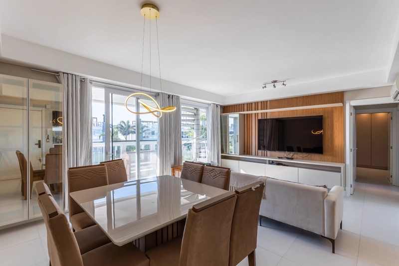 OPORTUNIDADE PARA INVESTIR EM CONDOMÍNIO FECHADO COM INFRA COMPLETA!: 1ª foto da galeria de imagens do imóvel