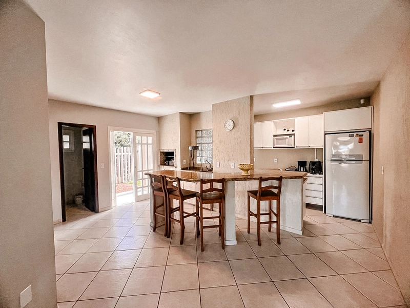 CASA TÉRREA EM LOCALIZAÇÃO NOBRE - ATLÂNTIDA!: 7ª foto da galeria de imagens do imóvel