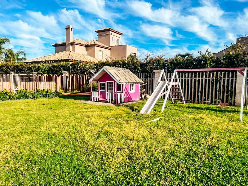 CASA TÉRREA EM LOCALIZAÇÃO NOBRE - ATLÂNTIDA!: 25ª foto da galeria de imagens do imóvel