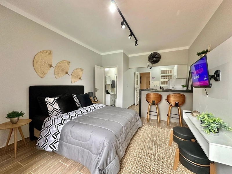 JUNTO A PRAÇA CENTRAL: 2ª foto da galeria de imagens do imóvel