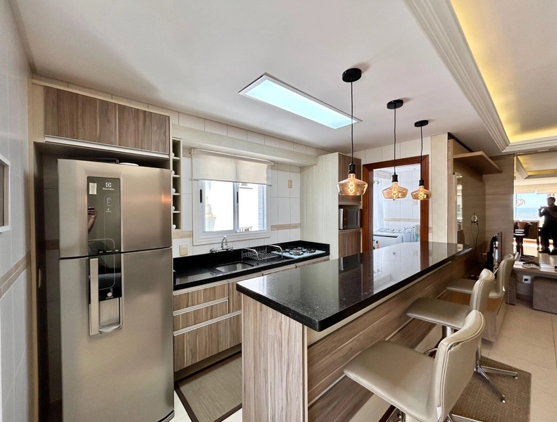 APARTAMENTO COM VISTA MAR AO LADO DA PRAÇA LUIZ BASSANI: 3ª foto da galeria de imagens do imóvel
