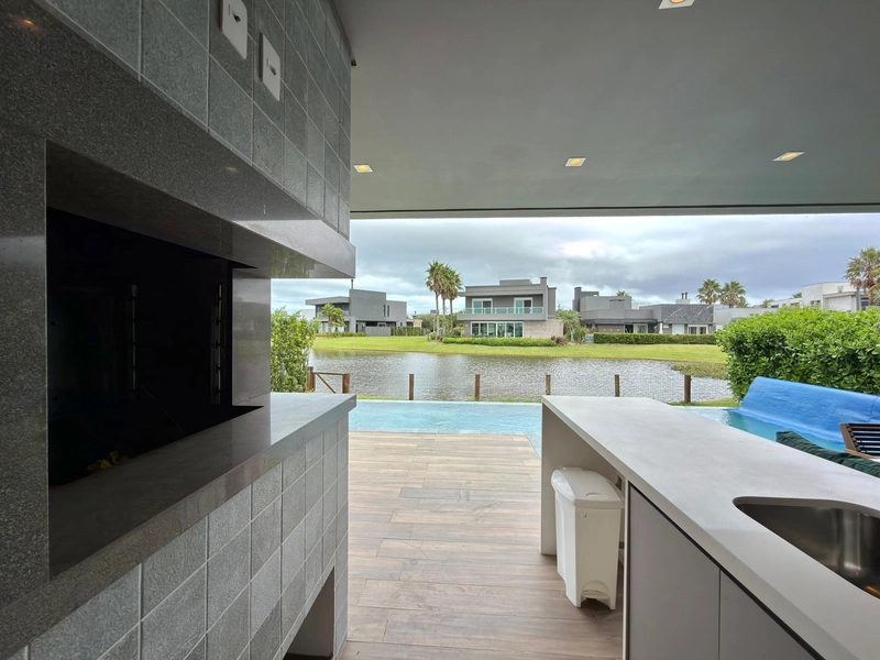 SOBRADO À VENDA BEIRA LAGO: 20ª foto da galeria de imagens do imóvel