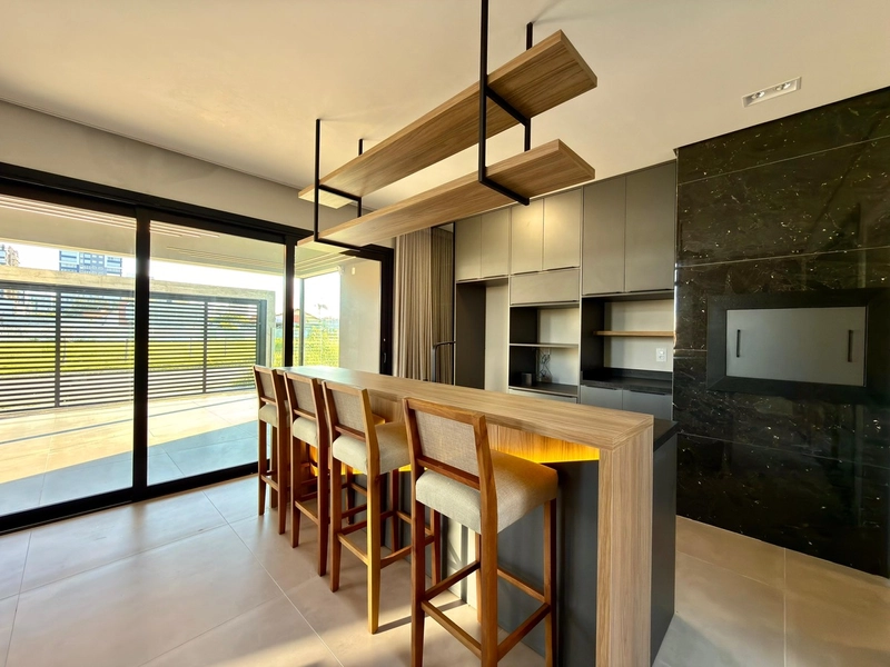 CASA DE ALTO COM TERRAÇO E PISCINA NO BAIRRO ZONA NOVA!: 14ª foto da galeria de imagens do imóvel