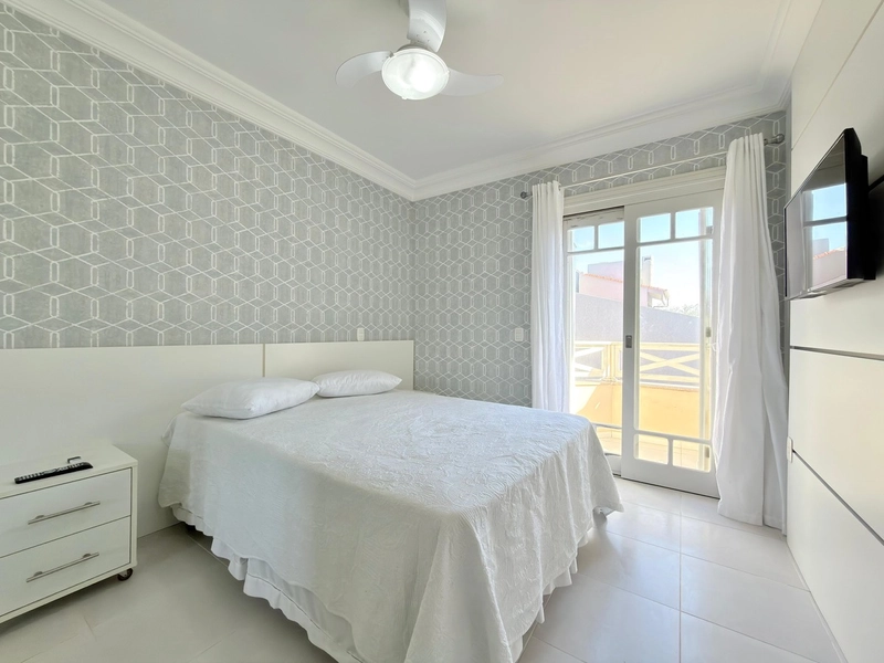 SOBRADO NA BEIRA MAR DE CAPÃO DA CANOA EM FRENTE A PRAÇA AVESON!: 17ª foto da galeria de imagens do imóvel