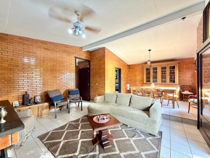 CASA COMPOSTA POR 03 DORM. + ANEXO EM ATLÂNTIDA - PRÓXIMA DO MAR: 7ª foto da galeria de imagens do imóvel