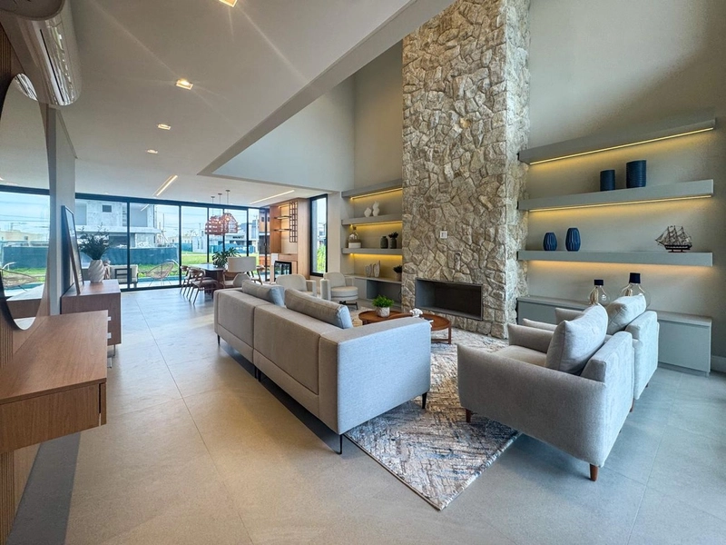 SOBRADO DE ALTO PADRÃO EM CONDOMÍNIO FECHADO!: 4ª foto da galeria de imagens do imóvel