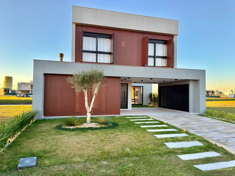 Sobrado nunca habitado TOTALMENTE MOBILIADO e DECORADO: 2ª foto da galeria de imagens do imóvel