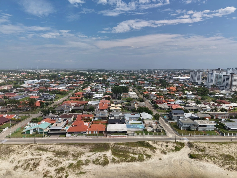 CASA EM ATLÂNTIDA COM DOIS TERRENOS: 23ª foto da galeria de imagens do imóvel