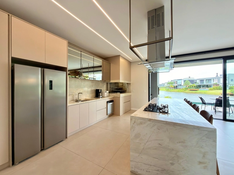 SOBRADO BEIRA LAGO COMPOSTO POR 05 SUÍTES: 19ª foto da galeria de imagens do imóvel