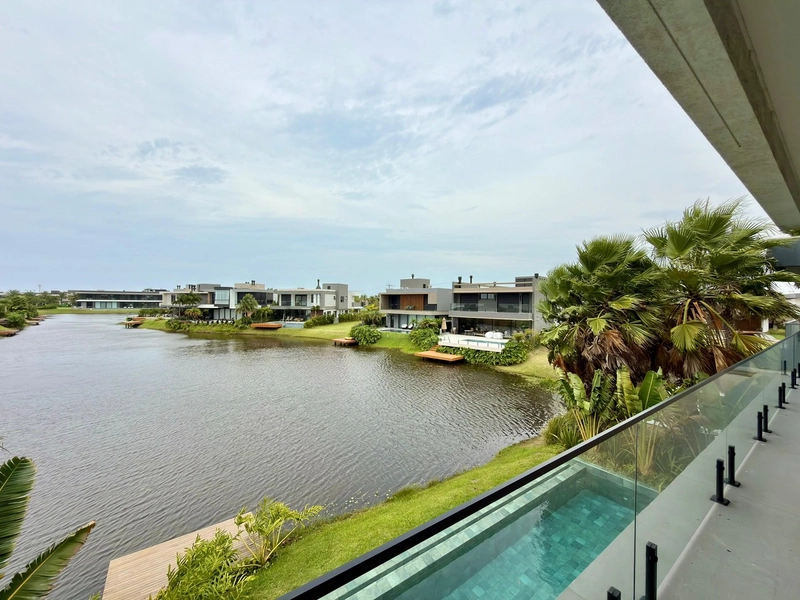 SOBRADO BEIRA LAGO COMPOSTO POR 05 SUÍTES: 39ª foto da galeria de imagens do imóvel