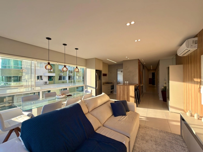 APARTAMENTO FRENTE AVENIDA E VISTA MAR!: 6ª foto da galeria de imagens do imóvel