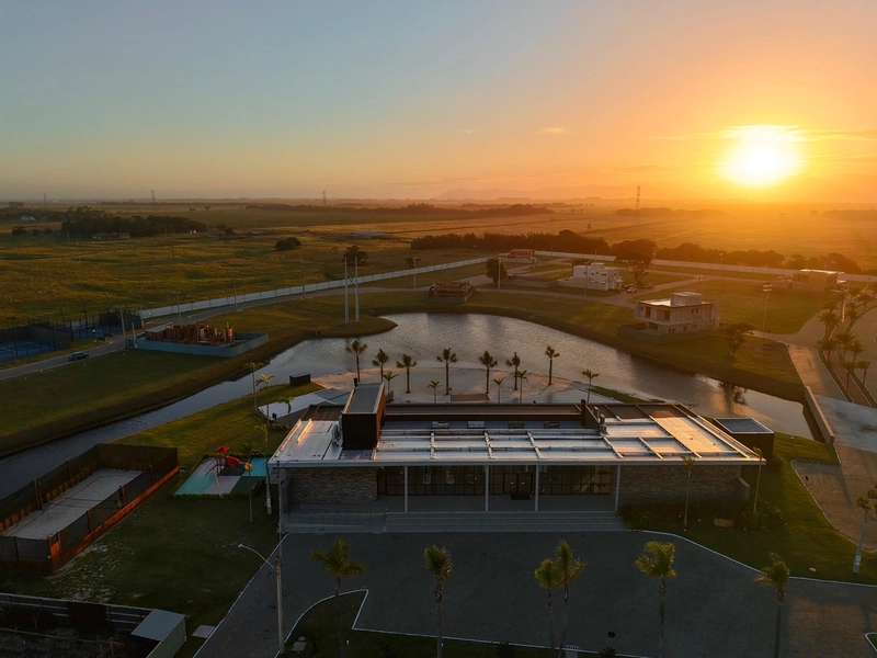 NOVIDADE À VENDA COM| 277m² BEIRA DE LAGO - FRENTE NORTE: 48ª foto da galeria de imagens do imóvel