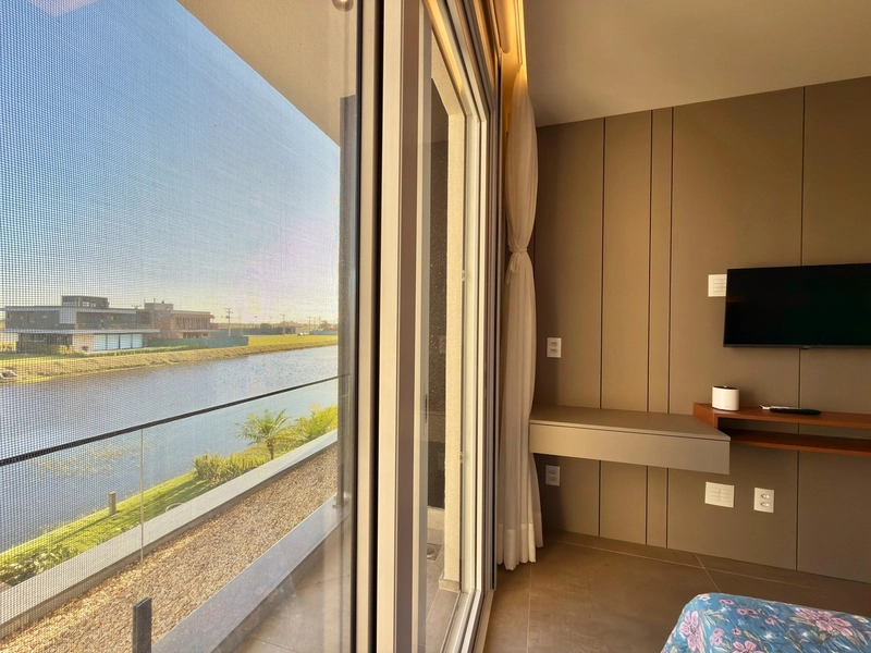 NOVIDADE À VENDA COM| 277m² BEIRA DE LAGO - FRENTE NORTE: 43ª foto da galeria de imagens do imóvel