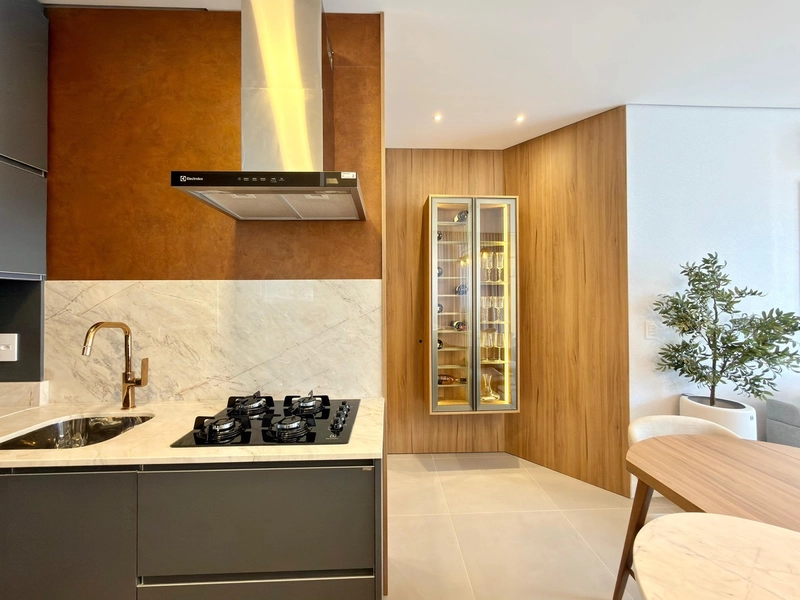 APARTAMENTO FINAMENTE MOBILIADO E DECORADO COMPOSTO POR 03 DORMITÓRIOS: 16ª foto da galeria de imagens do imóvel