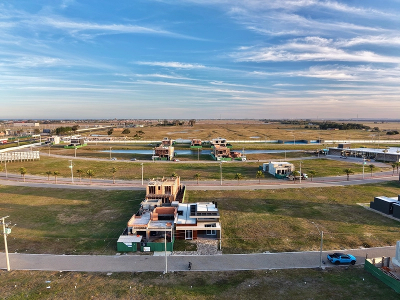 EXCELENTE CASA COM 04 SUÍTES EM CONDOMÍNIO FECHADO EM XANGRI-LÁ: 16ª foto da galeria de imagens do imóvel