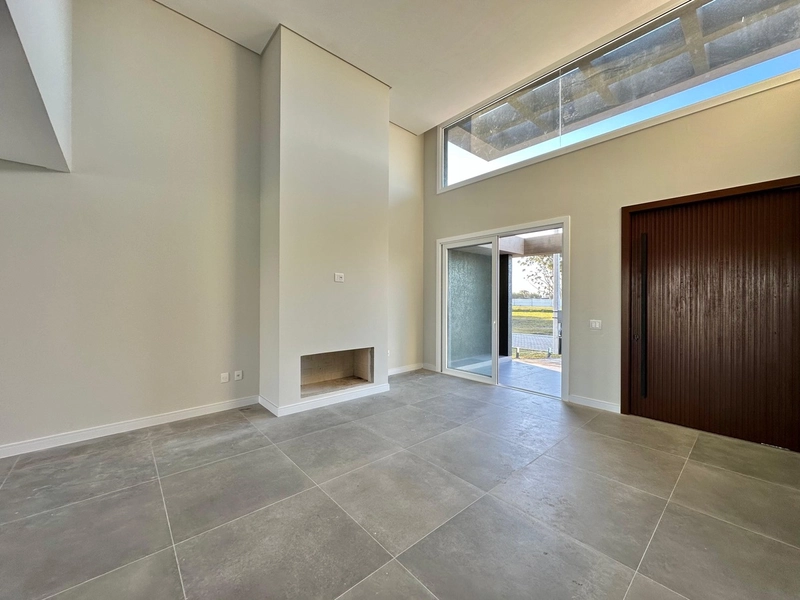 EXCELENTE CASA COM 04 SUÍTES EM CONDOMÍNIO FECHADO EM XANGRI-LÁ: 11ª foto da galeria de imagens do imóvel