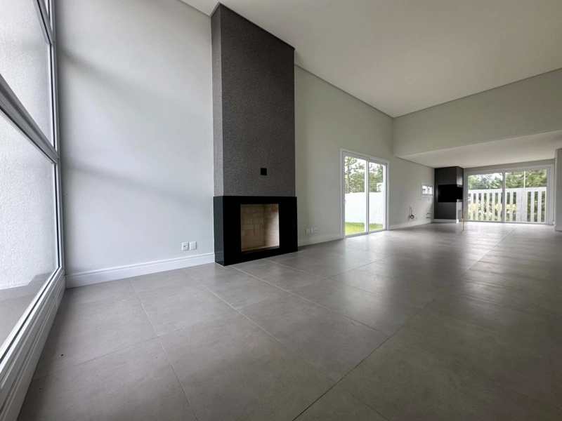 CASA TRÊS SUÍTES EM CONDOMÍNIO FECHADO: 16ª foto da galeria de imagens do imóvel