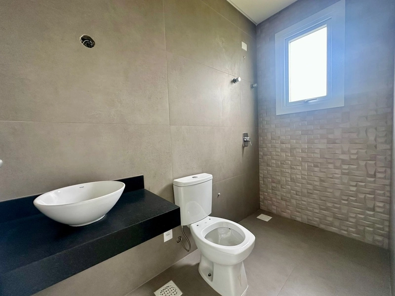 CASA TRÊS SUÍTES EM CONDOMÍNIO FECHADO: 14ª foto da galeria de imagens do imóvel