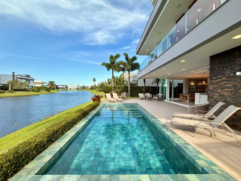 SOBRADO BEIRA LAGO COMPOSTO POR 05 SUÍTES EM CONDOMÍNIO FECHADO: 21ª foto da galeria de imagens do imóvel