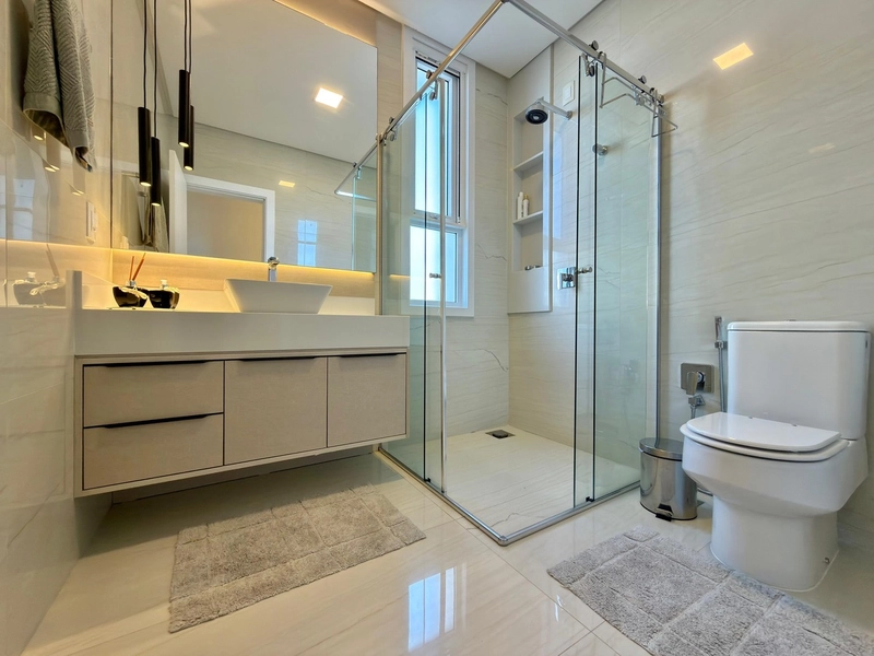 SOBRADO BEIRA LAGO COMPOSTO POR 05 SUÍTES EM CONDOMÍNIO FECHADO: 45ª foto da galeria de imagens do imóvel